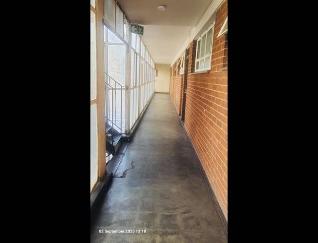 2 BEDROOM APARTMENT FOR SALE IN BEREA